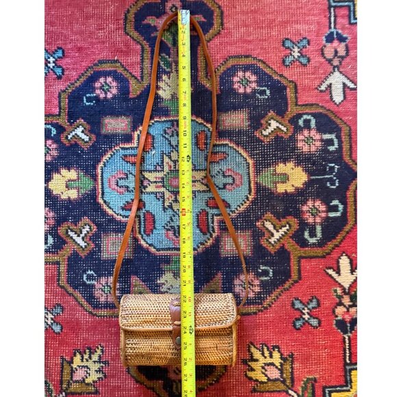 Handwoven Rattan Wicker Crossbody Bag Artisan Made Leather Strap - Picture 2 of 8